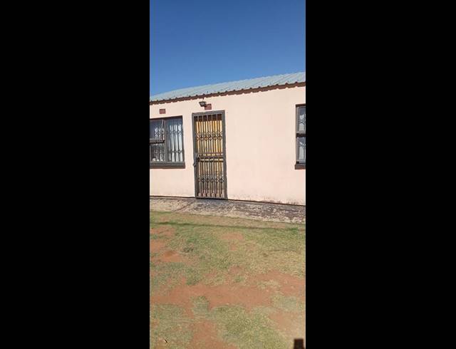 2 BEDROOM HOUSE FOR SALE IN PALM RIDGE